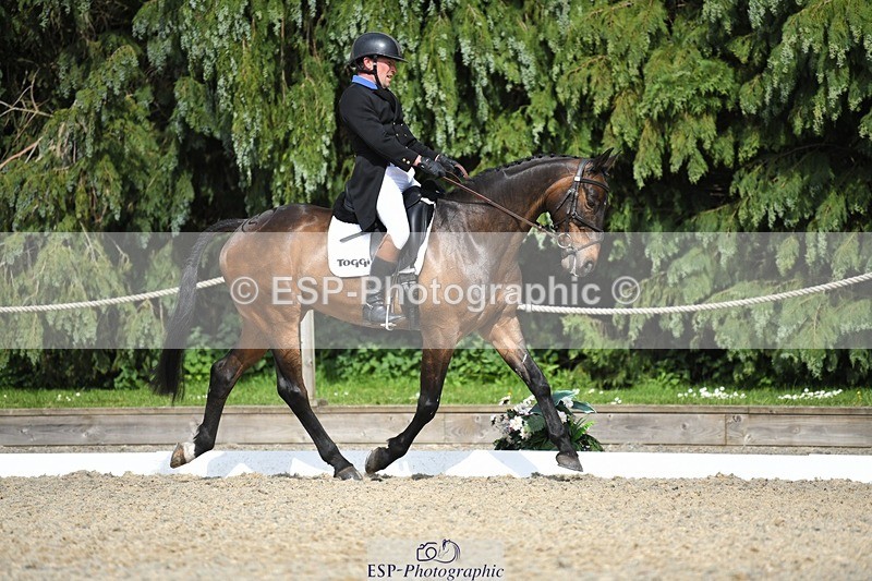 230525-161205-03339 - 119-AUTOGRAF-Simon_Grieve-WEDTrotUp+DR