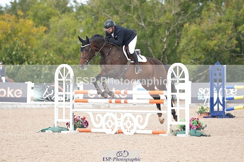 251005-133055-03556 - Cls 27 1.05m Amateur Qualifier