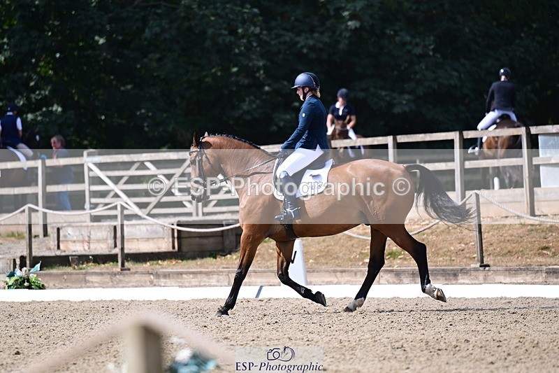 260802A-104859-05408 - Novice Silver break - break