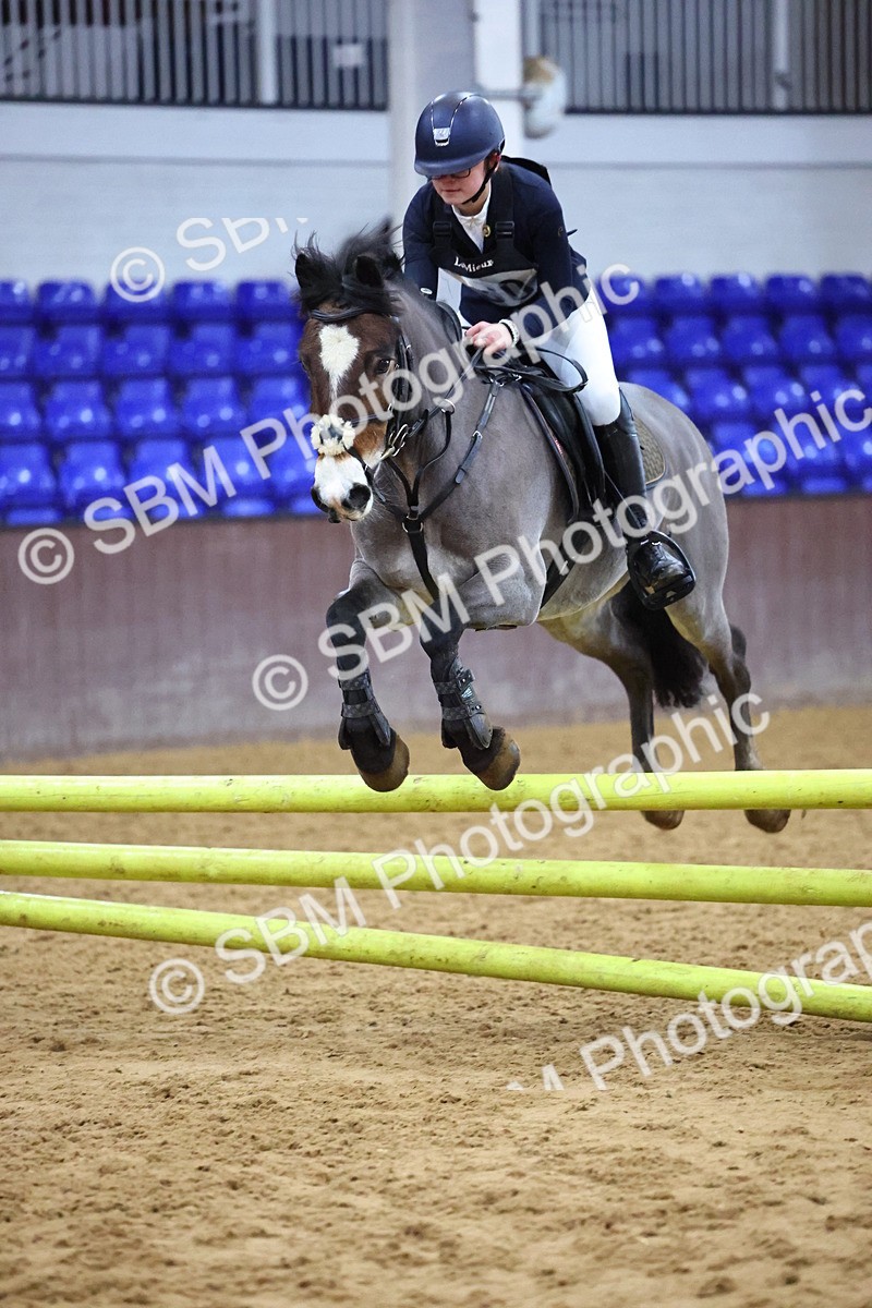 SBM_001864 - Class 4 - Festive Fences - 70cm