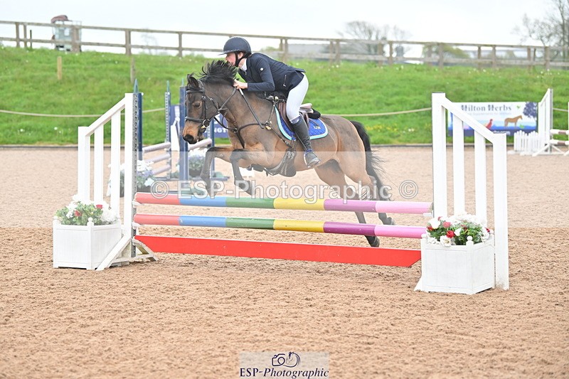 240505A-090555-03396 - Cls 1 Pony Intro 70cm