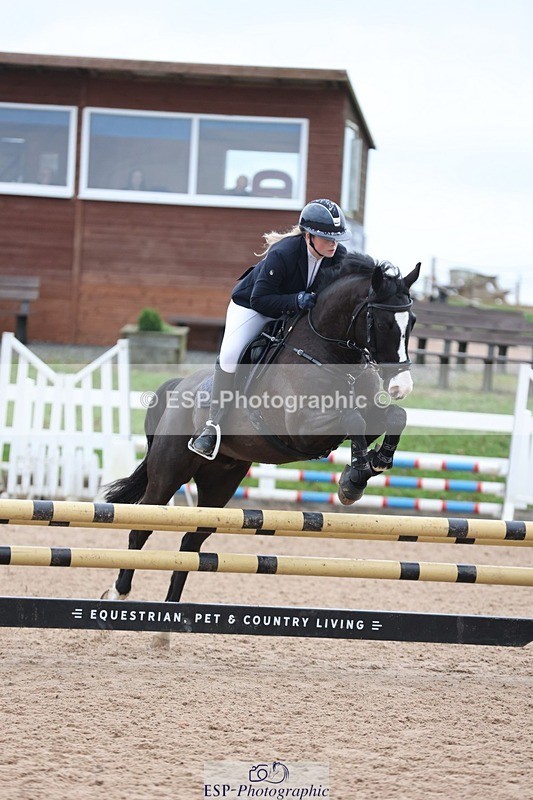 241116X-091842-00232 - Cls 05 Pony Intro 80