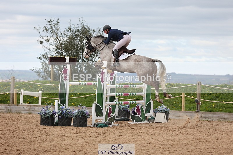 240419A-104208-06168 - Cls 2, 2 Star Small Tour 1.30m