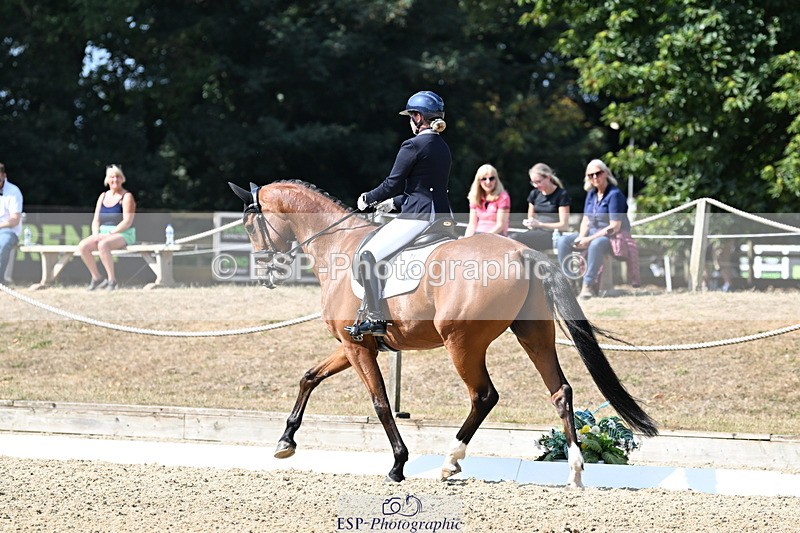 250810A-110436-05694 - 071-Abbie.NewburySeagry.Viceroy