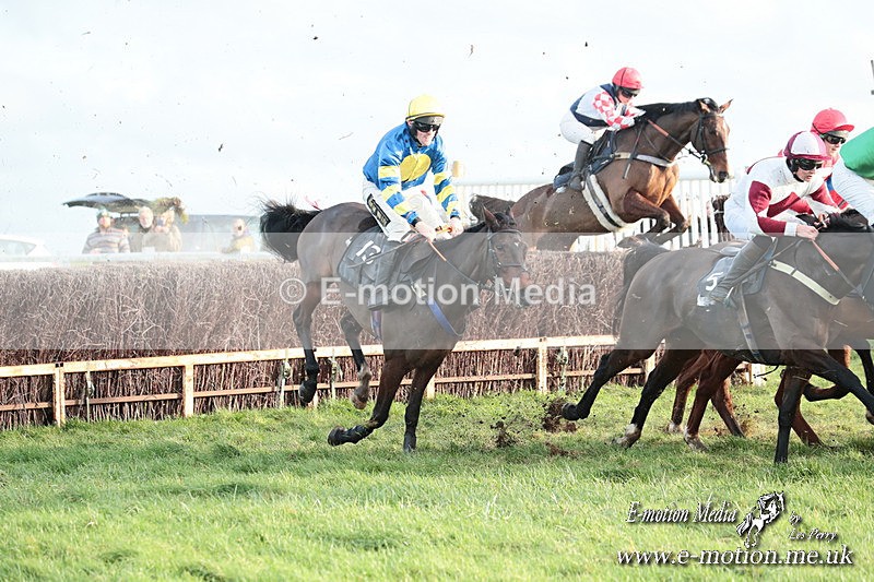 PtP 141225  2070 - New Forest Hounds PtP Larkhill 14/12/25