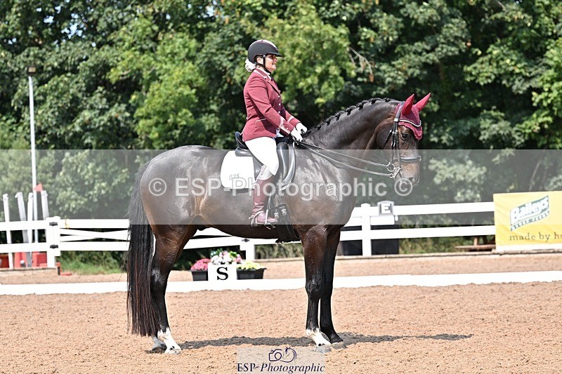 250816-133544-05146 - 035-Jane.LittlejohnNot.just.anyone