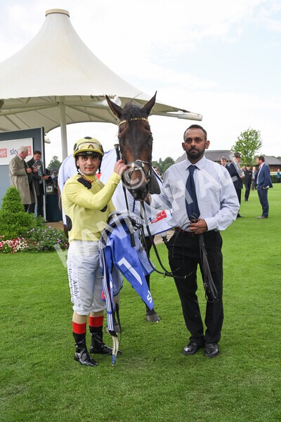 yr11062022r4-37 - Race 4 3.05pm Sky Bet Grand Cup
