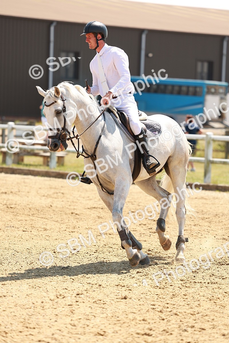 SBM_001765 - Class 4 - Senior Newcomers - 1.10m