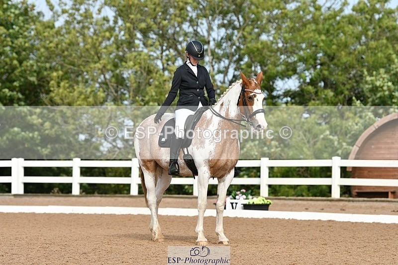 250906-095642-00510 - 090-Isabel.LawsonIn.the.pink