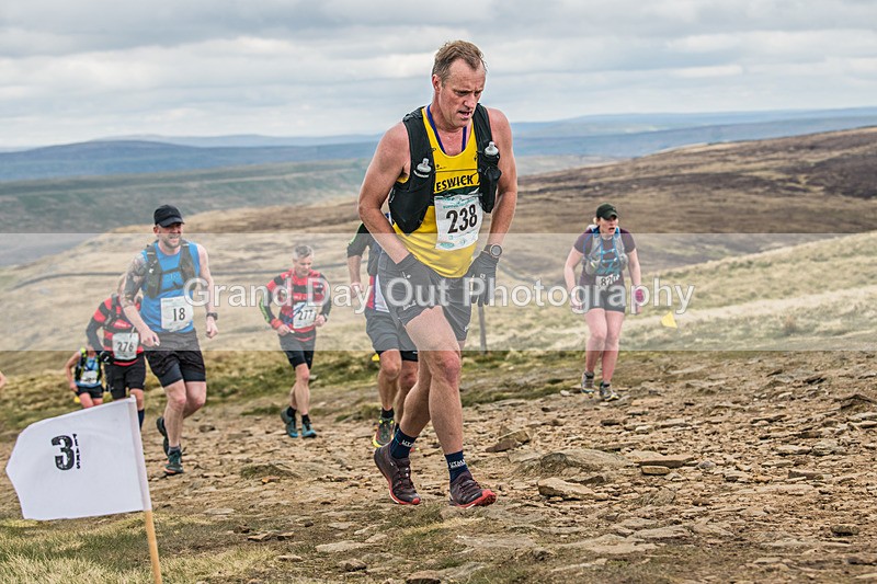 3 Peaks-915 - The 3 Peaks Race Saturday 27th April 2024