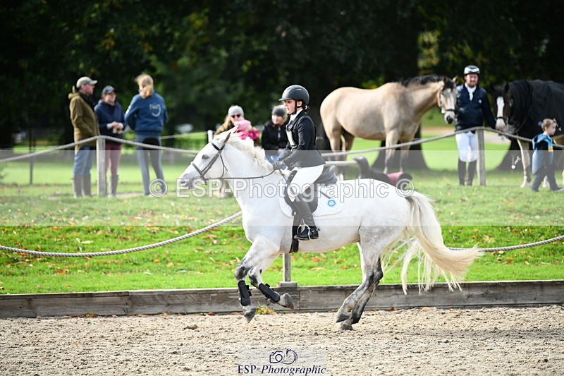 251004A-151601-01762 - Classes 8 & 9 70cm