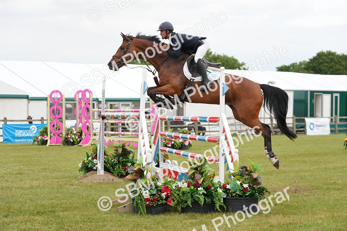 SBM_06591 - Class 202 - National 1.40m Open