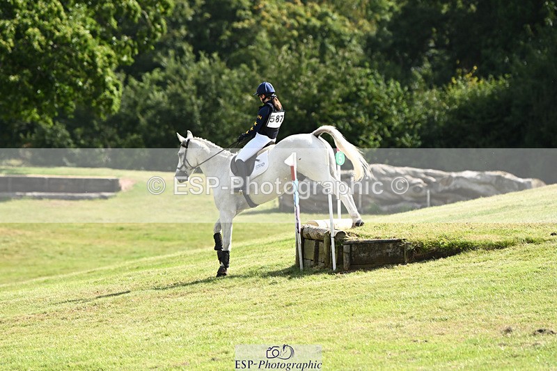 240825X-113049-32060 - 70cm XC 11.00 to 12.00