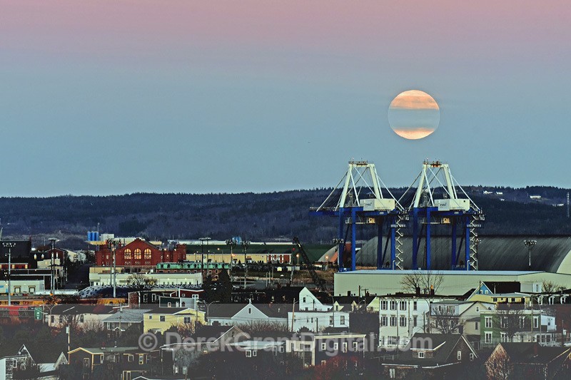 Saint John - Full Moonrise - Saint John