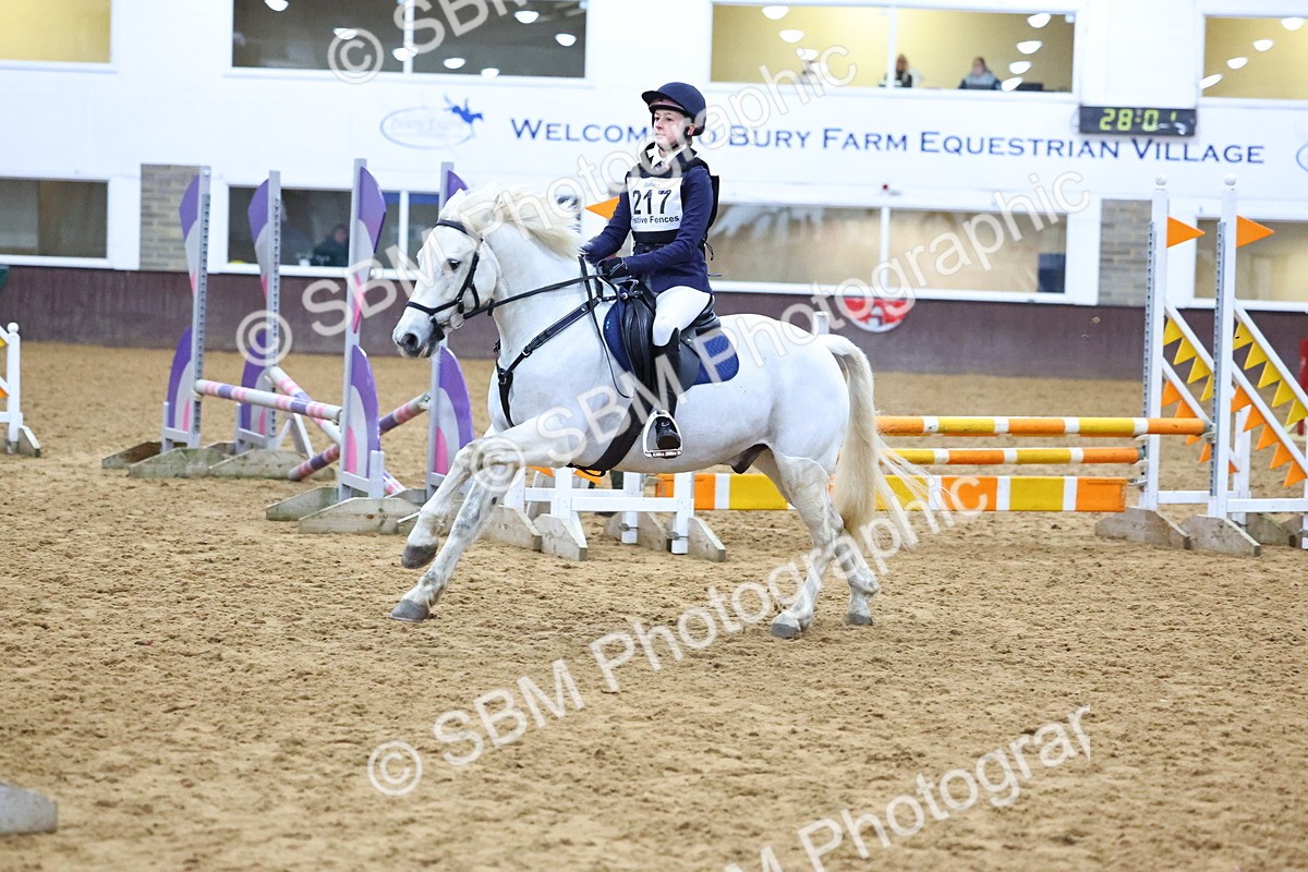 SBM_001711 - Class 4 - Festive Fences - 70cm