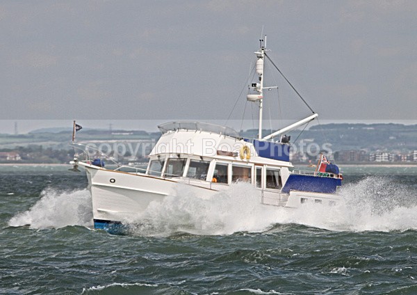 100530 PREMIER CRU IMG_8009 - Motor Yachts