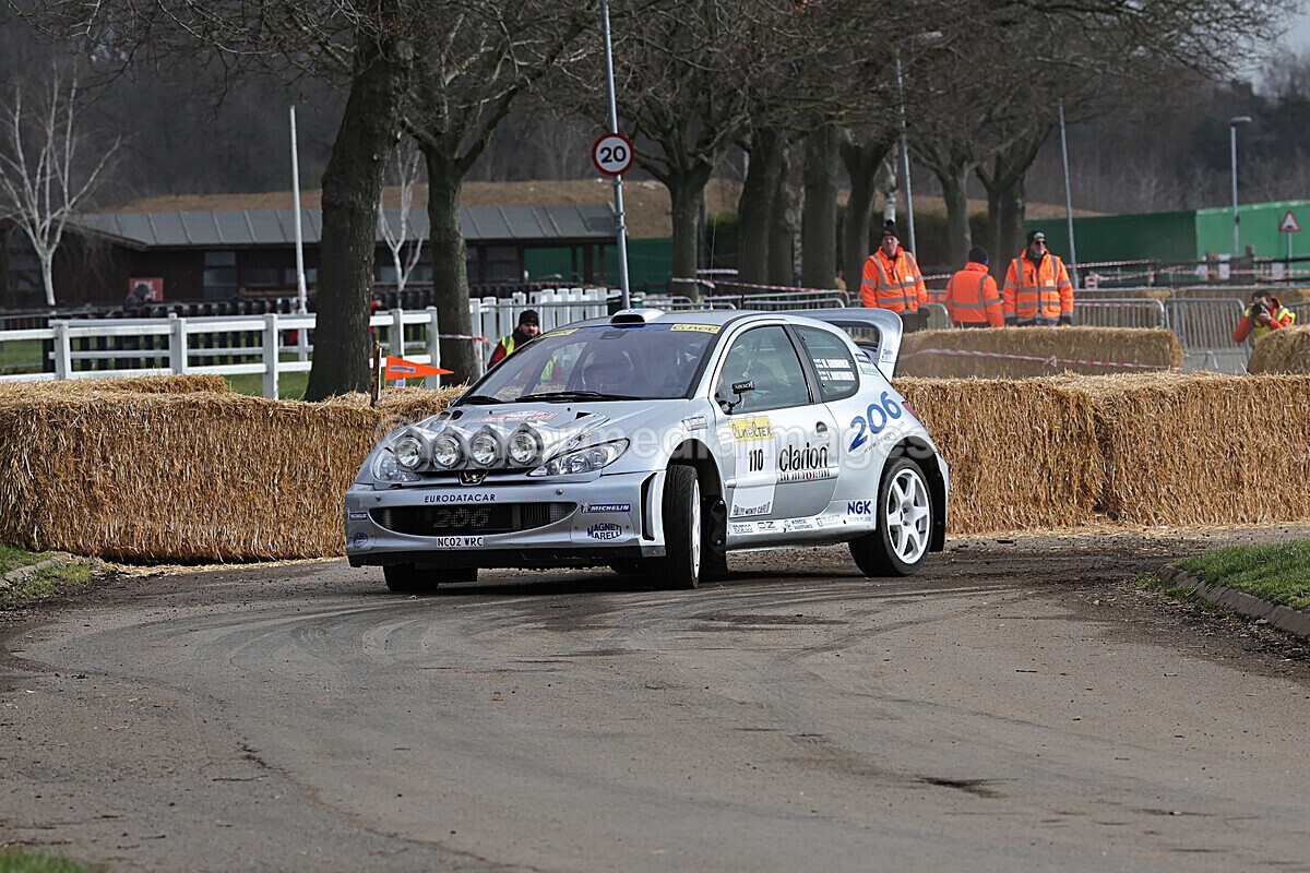 RETRO-60 - Race Retro