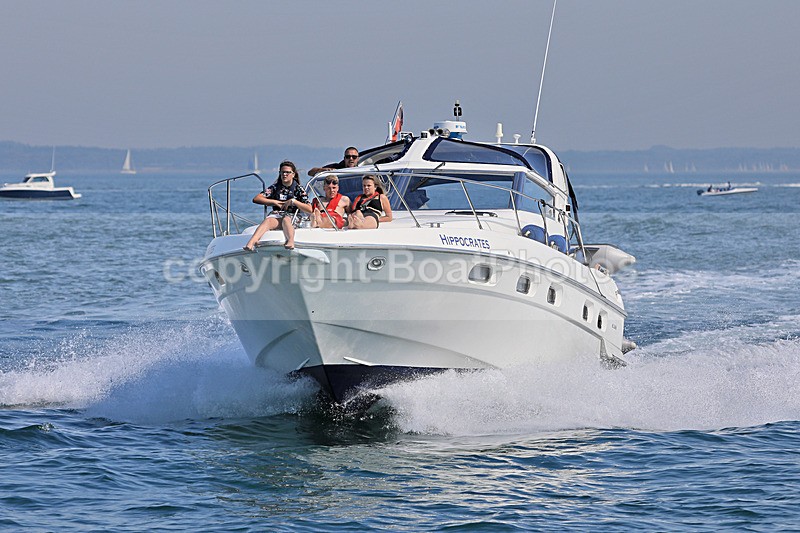 190825 HIPPOCRATES - SEALINE 365 1Y3A1495 - Motorboats - Open