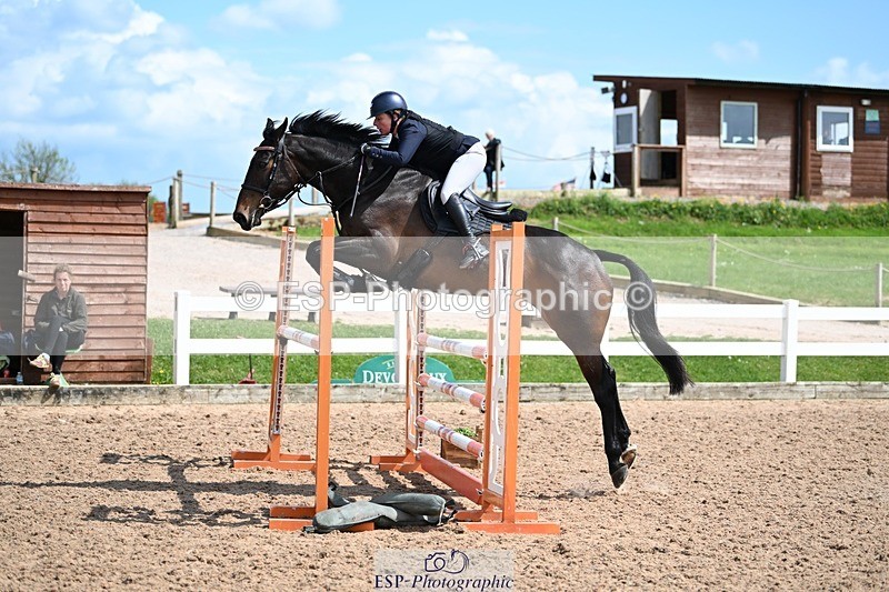 260507-135004-03673 - Cls 9 1.05m Amateur Qualifier