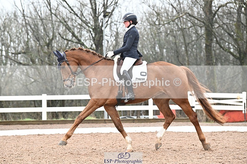 250215-113109-03202 - 257-Beth.Bainbridge-NEWTON.GLOVETROTTER