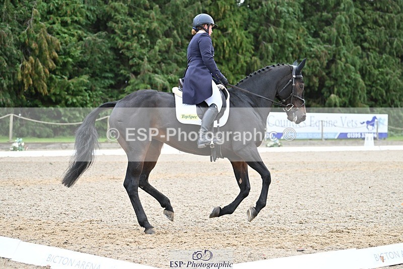 231019-130700-03295 - 121-KNOCKADERRY.MISTY.BAT-Harriet.Dickin-DR