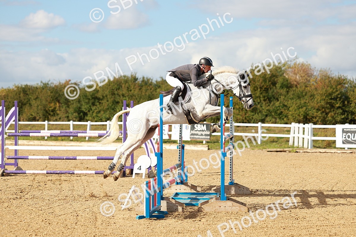 SBM_002060 - Class 5 - Senior Foxhunter - 1.20m