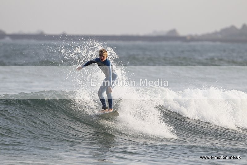 SU 091010 68 - Surf Oct 2010