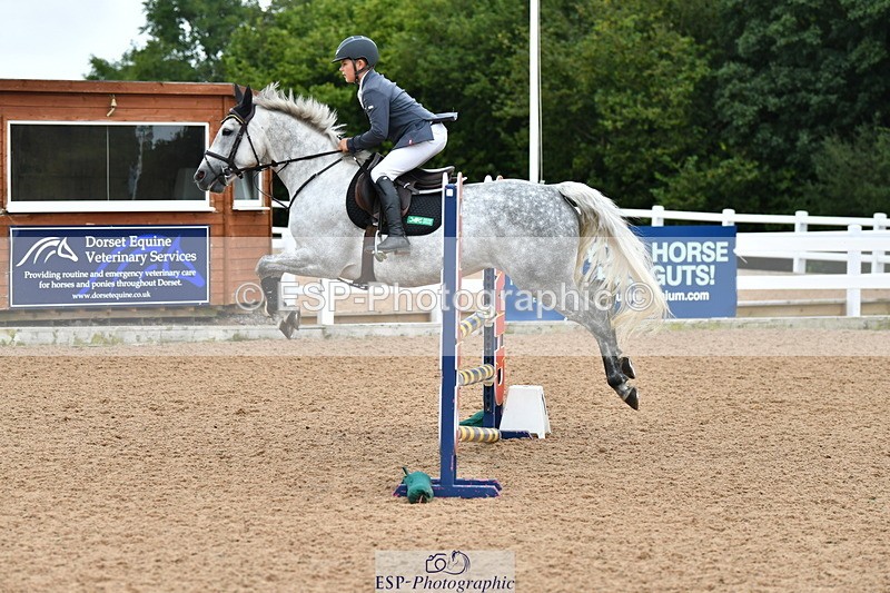 230819A-120939-00462 - Cls 25 Pony Newcomers & 1m Open