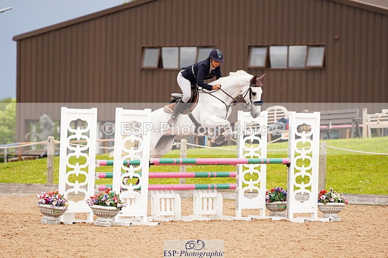 240526A-114052-07862 - Cls 26 Chard Equ 1.05m and 1.10m Grand Prix