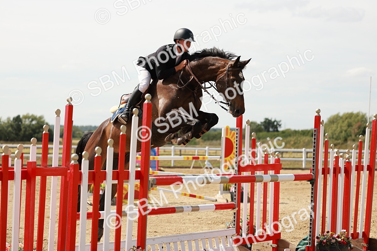 SBM_008063 - Class 4 - Senior Foxhunter - 1.20m Open