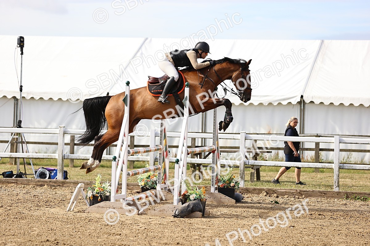 SBM_009300 - Class 7 - Senior Discovery - 1.00m Open