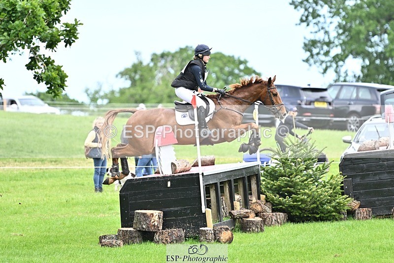 240525-150319-16155 - 212-RIVERSTOWN_ROYAL-Georgie_Frow