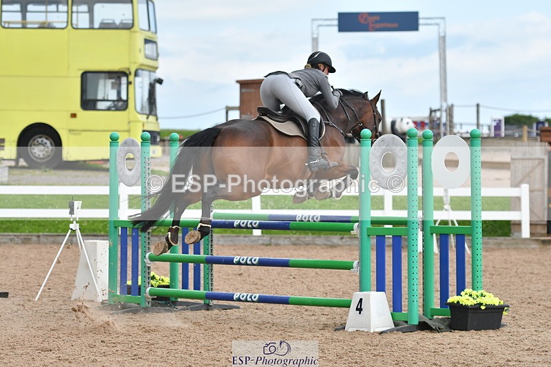 240727A-161639-06665 - Cls 24 1.05m Amateur Qualifier