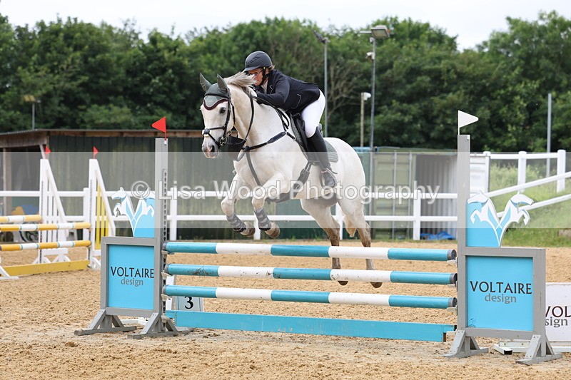 3E7A6255 - Class 4: Senior British Novice/90cm open