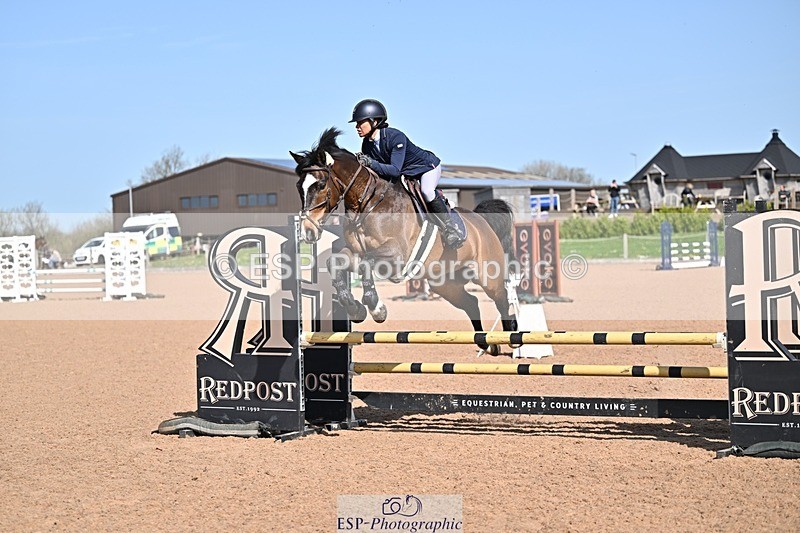 260408-105607-00270 - Cls 2 British Novice and 90cm