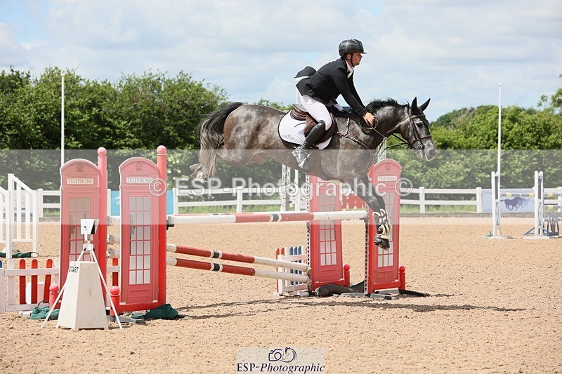 250528-133529-01062 - Cls 4 Newcomers and 1.10m Open