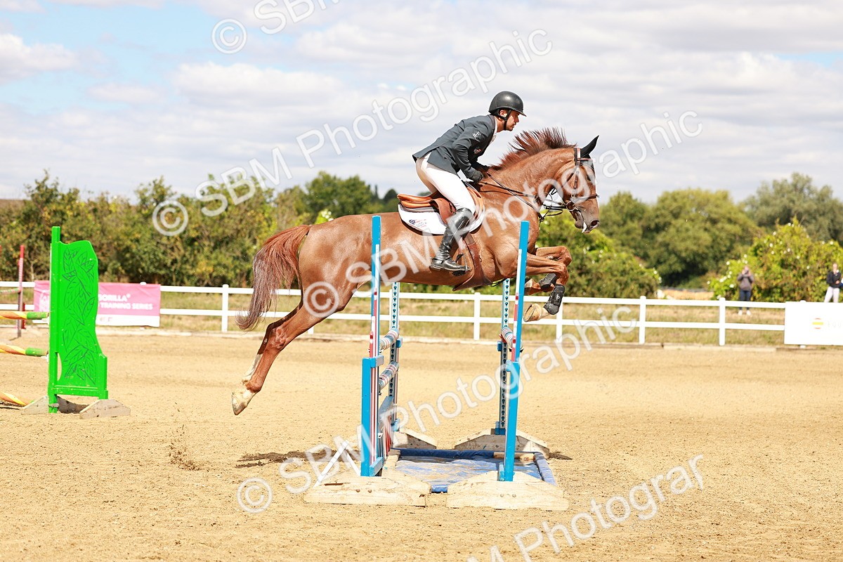 SBM_006550 - Class 4 - Senior British Newcomers - 1.10m