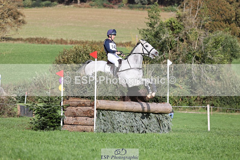 241025-123148-08078 - 143-Courtney.Romcke-KILBALLYBOY.SURPRISE