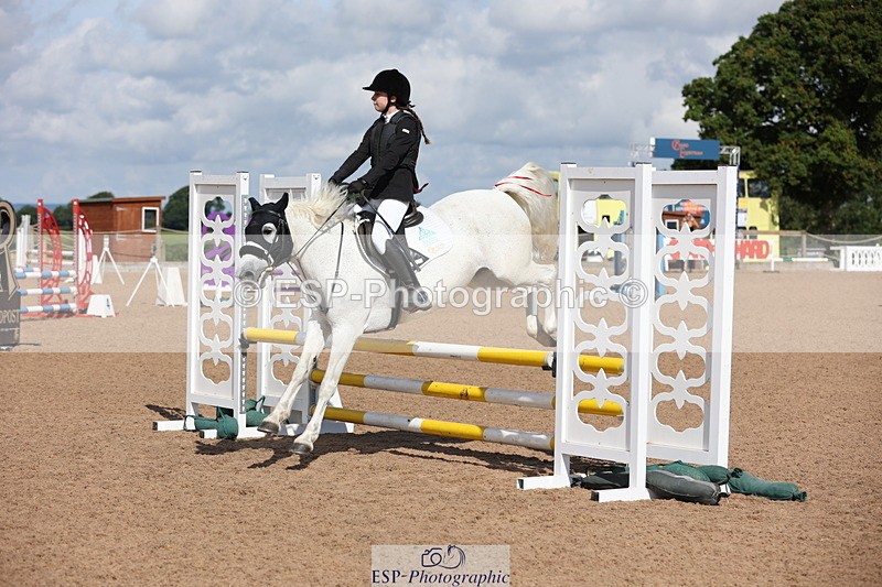 240714A-095351-01627 - Cls 3 A&B Pony BN & 80cm Open