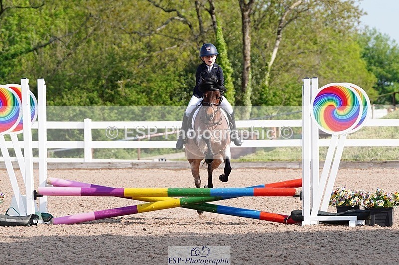 250503-092832-00092 - Cls 16 Clear Round 40cm and 50cm