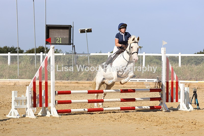 3E7A1123 - Class 7: 70cm Senior