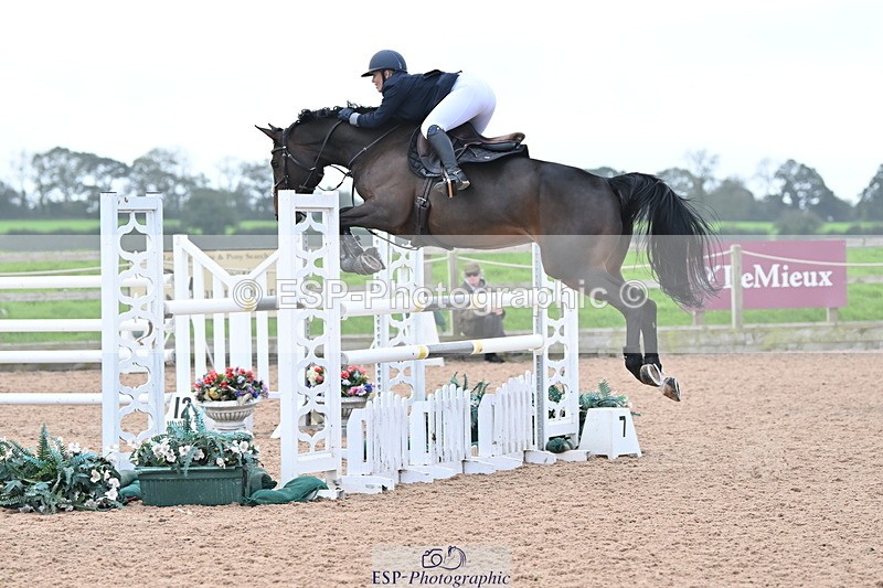 231013A-142432-02681 - Cls 9 Foxhunter & 1.20m Open