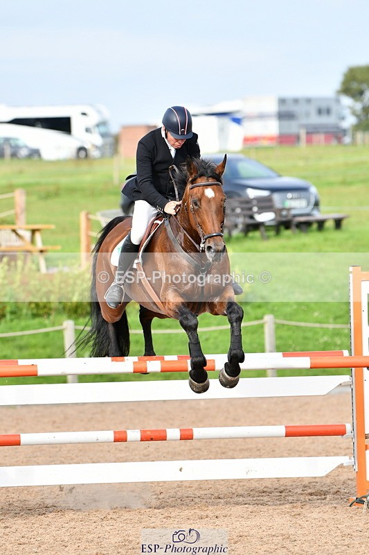 240915A-164334-11091 - Cls 30 Snr Foxhunter