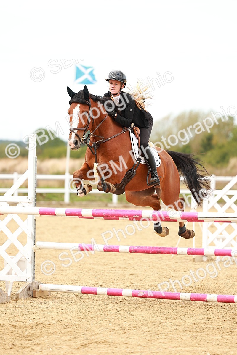 SBM_001557 - Class 4 - Senior Newcomers - 1.10m