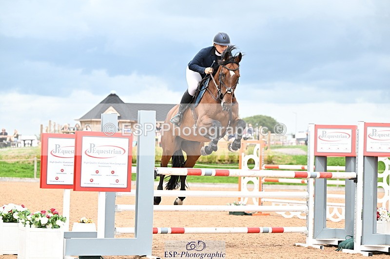 240726A-132118-01395 - Cls 3 Snr Foxhunter