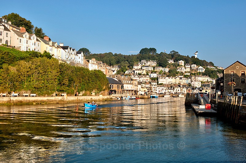 LO95  - A boat heads out to sea early morning at Looe - Greeting Cards - Looe