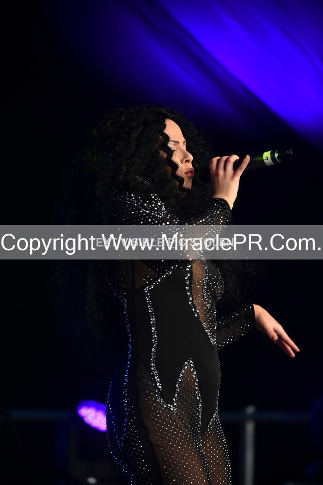 SH4_6021 - The Cher Experience