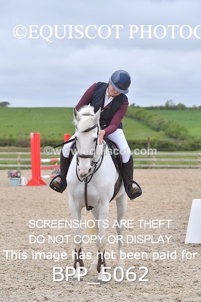 BPP_5062 - CLASS 24 SUN Senior BritiNovice/ 90cm Open