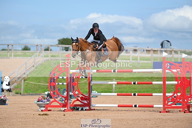 230721A-155757-07524 - Cls 10, 2 Star Big 1.45m Start to break