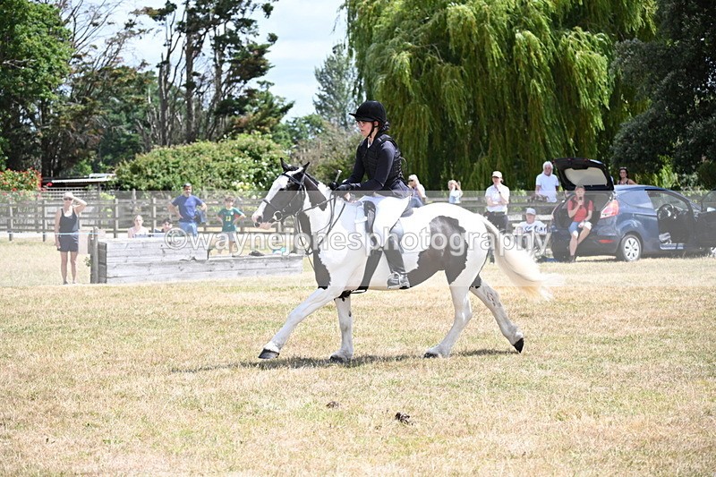 WJ6_5442 - Class 12 Minimus Jumping 45cm